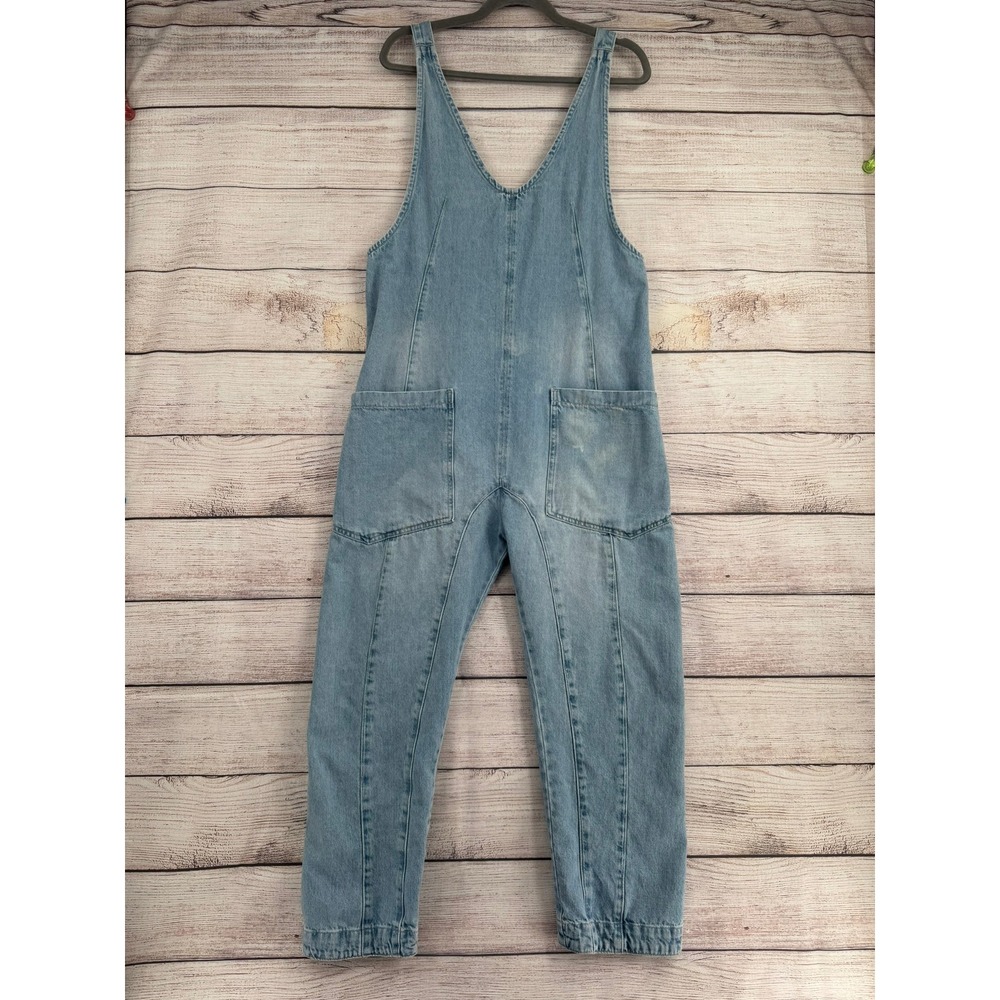 We The Free Overalls Women S Light Wash Blue Slouchy Denim Jumpsuit OB1703995